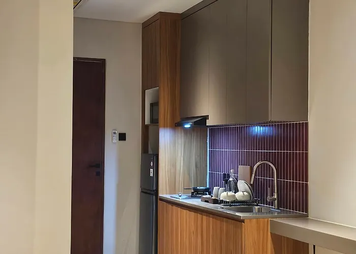 Dua Tiga *